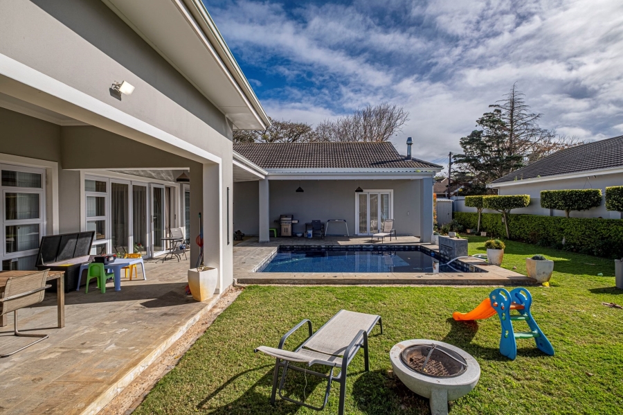 4 Bedroom Property for Sale in Walmer Eastern Cape